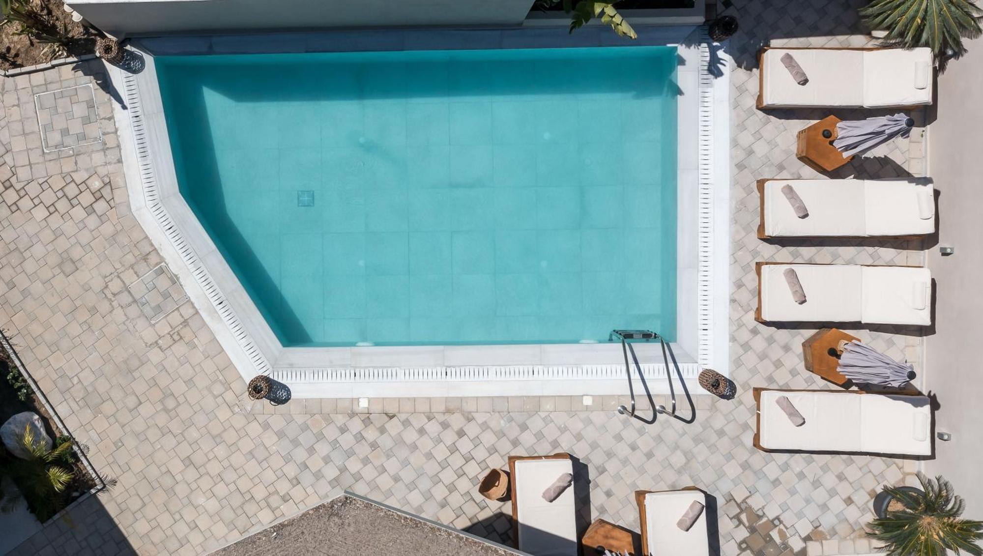 Lythari Summer Villa *